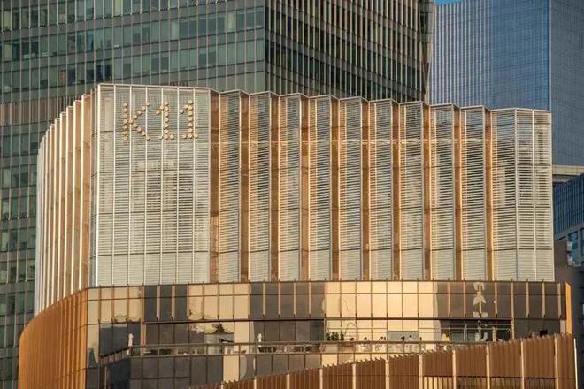 业一场惨烈的公共事件OG真人深圳K11开(图2)